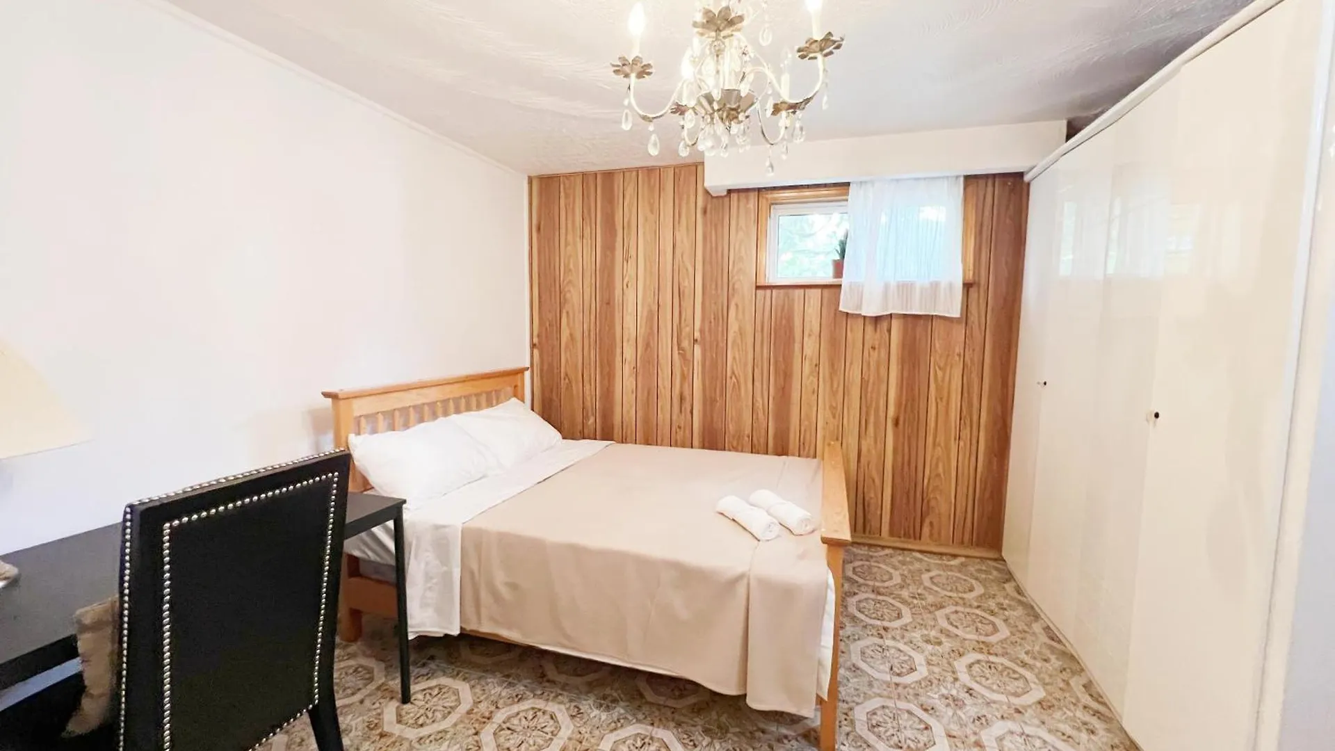 Séjour chez l'habitant Vihome-34- Double Bed Room Near Finch And 404 Bsmt Toronto