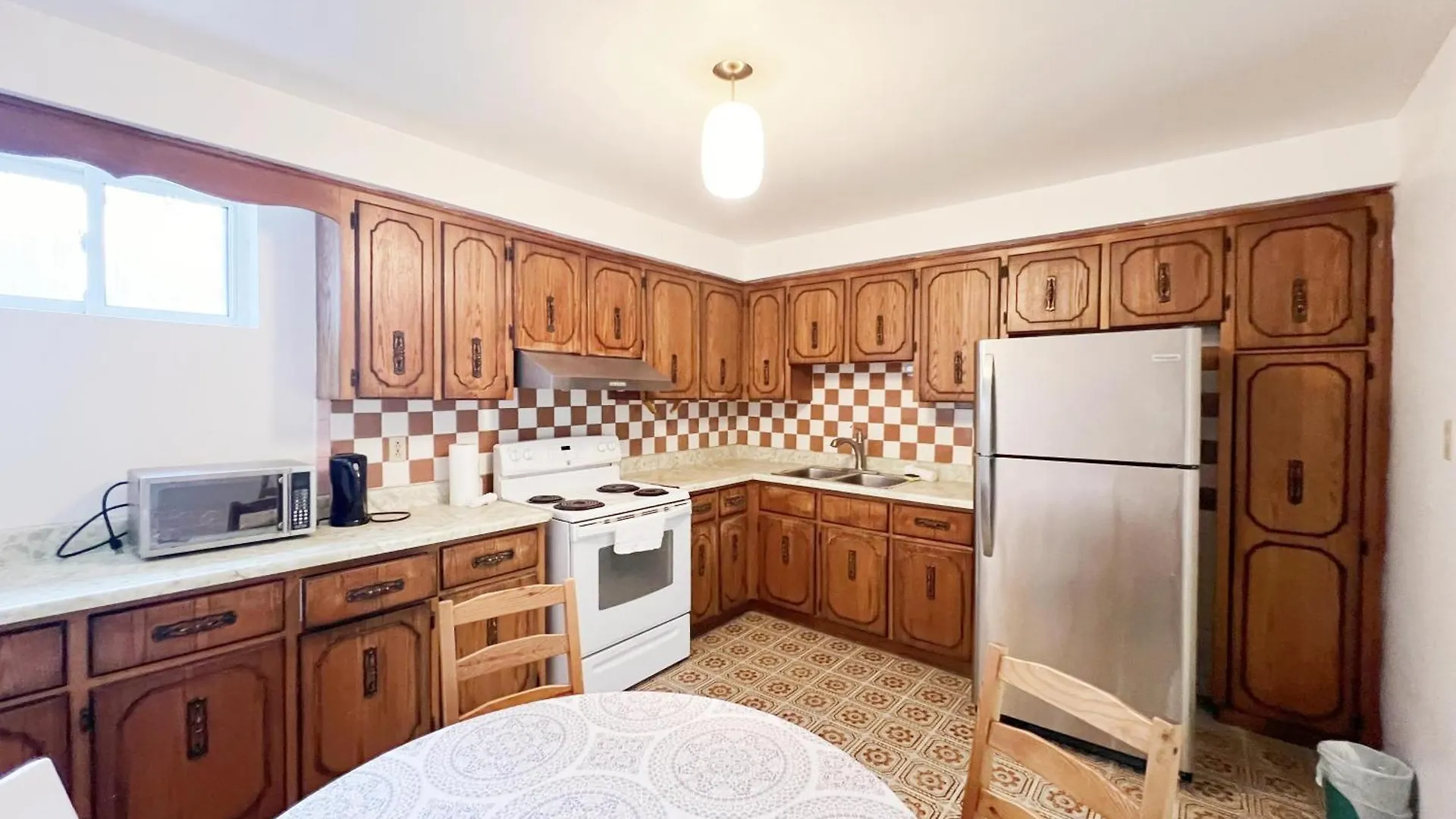 Vihome-34- Double Bed Room Near Finch And 404 Bsmt location