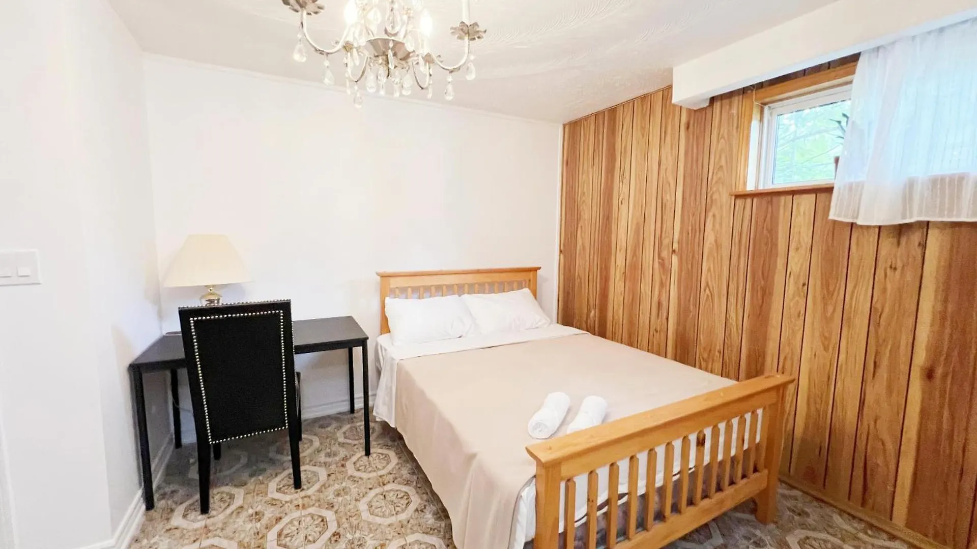 Vihome-34- Double Bed Room Near Finch And 404 Bsmt Toronto 0*,  Canada
